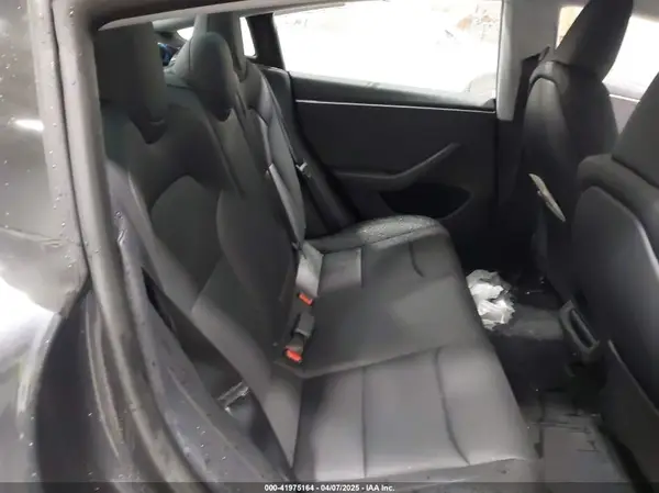 5YJ3E1EB4SF913766 2025 TESLA MODEL 3 - Image 8