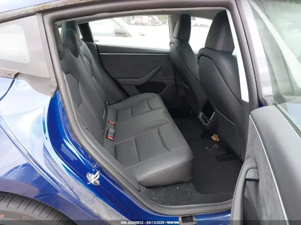 5YJ3E1EB4SF928980 2025 TESLA MODEL 3 - Image 8