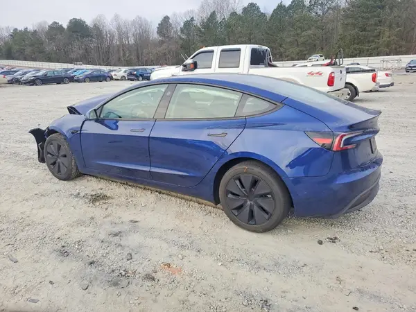 5YJ3E1EB4SF940157 2025 TESLA MODEL 3 - Image 2