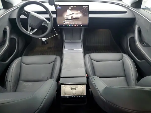 5YJ3E1EB4SF962630 2025 TESLA MODEL 3 - Image 8