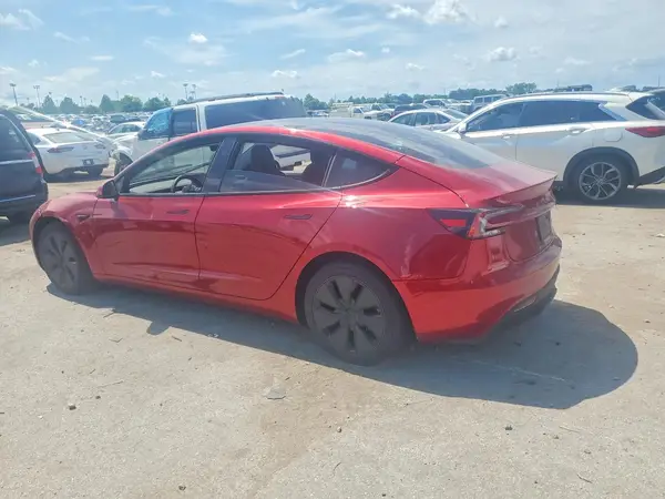 5YJ3E1EB4SF964569 2025 TESLA MODEL 3 - Image 2