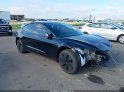 5YJ3E1EB4SF974437 2025 TESLA MODEL 3