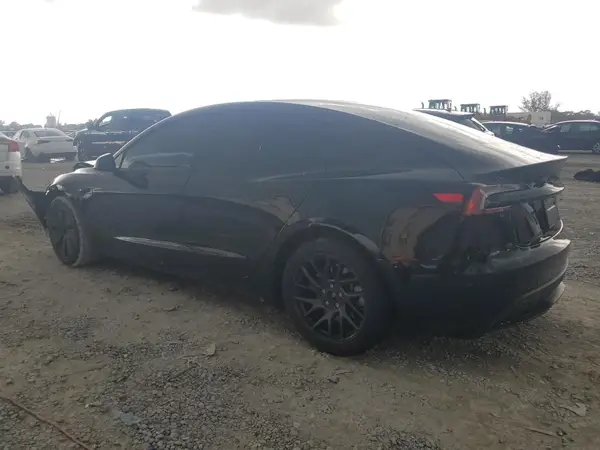 5YJ3E1EB4SF981937 2025 TESLA MODEL 3 - Image 2