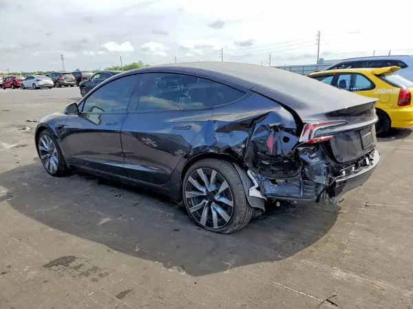 5YJ3E1EB4TF123322 2026 TESLA MODEL 3 - Image 2