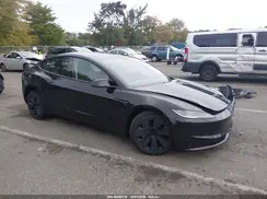 5YJ3E1EB4TF184038 2026 TESLA MODEL 3