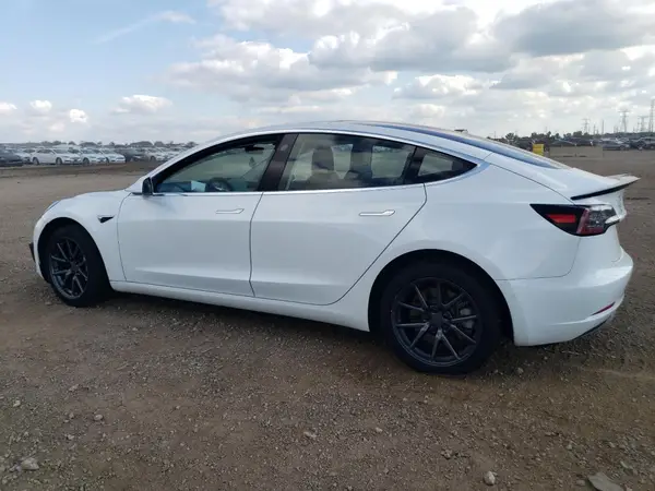5YJ3E1EB5JF054671 2018 TESLA MODEL 3 - Image 2