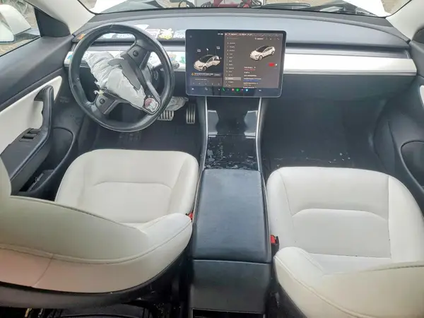5YJ3E1EB5JF055819 2018 TESLA MODEL 3 - Image 8