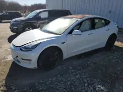 5YJ3E1EB5JF055822 2018 TESLA MODEL 3