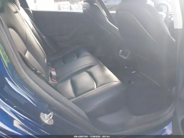 5YJ3E1EB5JF064438 2018 TESLA MODEL 3 - Image 8
