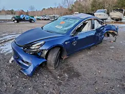 5YJ3E1EB5JF064679 2018 TESLA MODEL 3