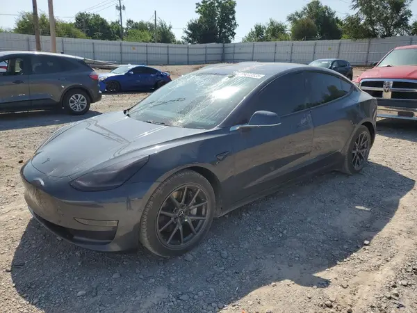 5YJ3E1EB5JF066609 2018 TESLA MODEL 3 - Image 1