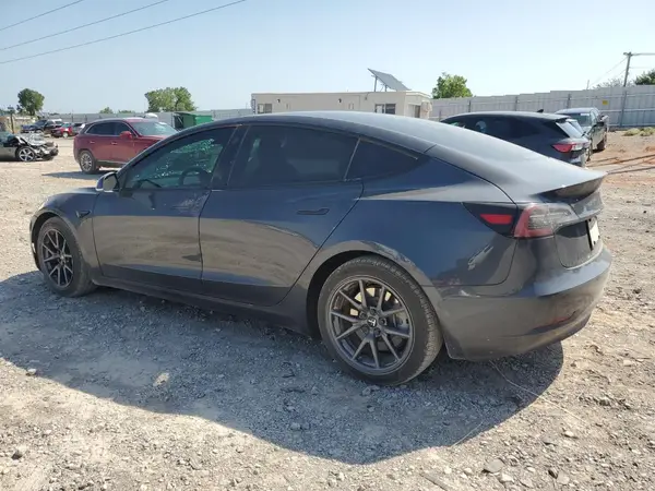 5YJ3E1EB5JF066609 2018 TESLA MODEL 3 - Image 2