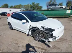 5YJ3E1EB5JF067193 2018 TESLA MODEL 3