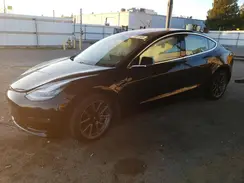 5YJ3E1EB5JF070482 2018 TESLA MODEL 3