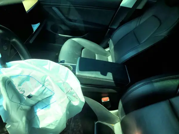 5YJ3E1EB5JF072314 2018 TESLA MODEL 3 - Image 8