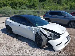 5YJ3E1EB5JF073866 2018 TESLA MODEL 3
