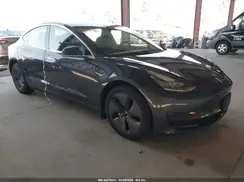 5YJ3E1EB5JF077206 2018 TESLA MODEL 3