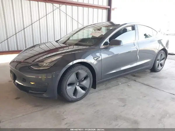 5YJ3E1EB5JF077206 2018 TESLA MODEL 3 - Image 2