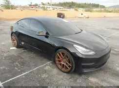 5YJ3E1EB5JF078680 2018 TESLA MODEL 3