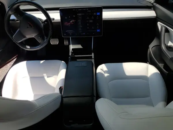 5YJ3E1EB5JF079957 2018 TESLA MODEL 3 - Image 8