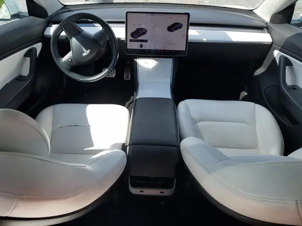 5YJ3E1EB5JF081658 2018 TESLA MODEL 3 - Image 8