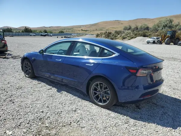 5YJ3E1EB5JF086147 2018 TESLA MODEL 3 - Image 2