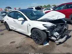 5YJ3E1EB5JF086438 2018 TESLA MODEL 3