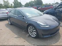 5YJ3E1EB5JF087377 2018 TESLA MODEL 3