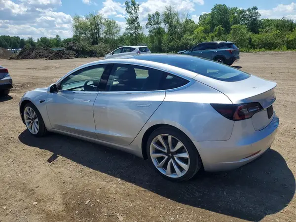 5YJ3E1EB5JF087654 2018 TESLA MODEL 3 - Image 2