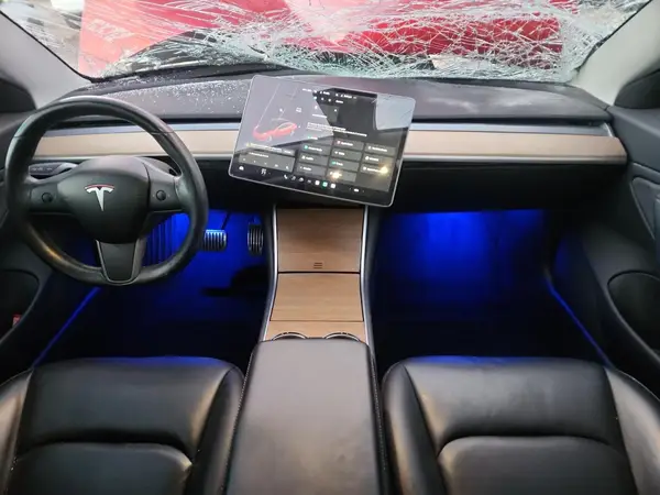 5YJ3E1EB5JF088142 2018 TESLA MODEL 3 - Image 8