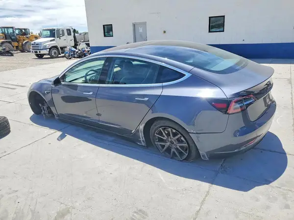 5YJ3E1EB5JF093180 2018 TESLA MODEL 3 - Image 2