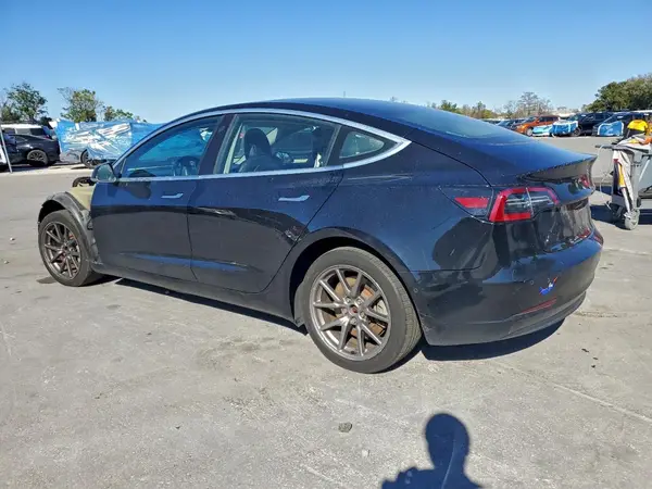 5YJ3E1EB5JF093972 2018 TESLA MODEL 3 - Image 2