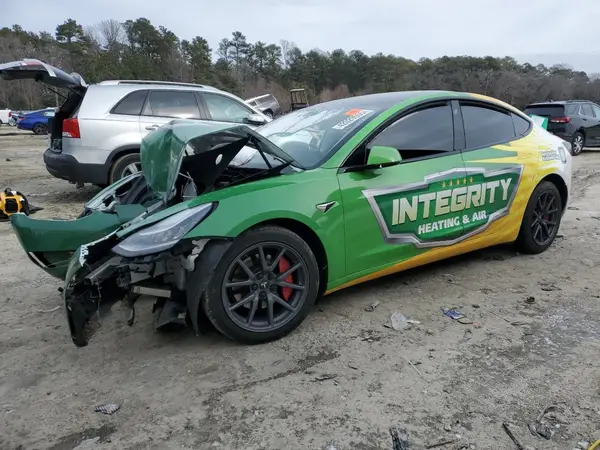 5YJ3E1EB5JF096922 2018 TESLA MODEL 3 - Image 1