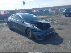 5YJ3E1EB5JF097102 2018 TESLA MODEL 3