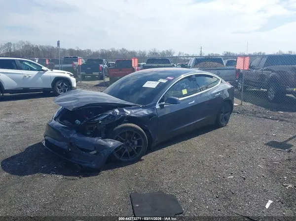5YJ3E1EB5JF097102 2018 TESLA MODEL 3 - Image 2