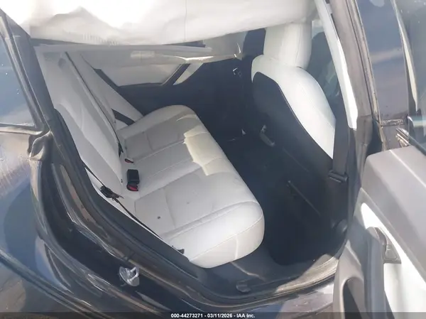 5YJ3E1EB5JF097102 2018 TESLA MODEL 3 - Image 8