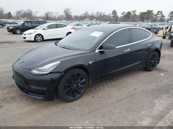 5YJ3E1EB5JF100290 2018 TESLA MODEL 3 - Image 2