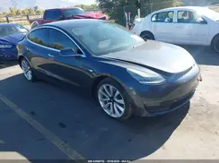 5YJ3E1EB5JF100421 2018 TESLA MODEL 3