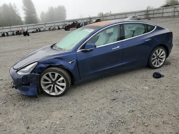 5YJ3E1EB5JF101018 2018 TESLA MODEL 3 - Image 1