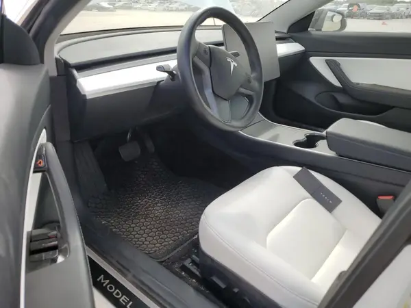 5YJ3E1EB5JF101178 2018 TESLA MODEL 3 - Image 8