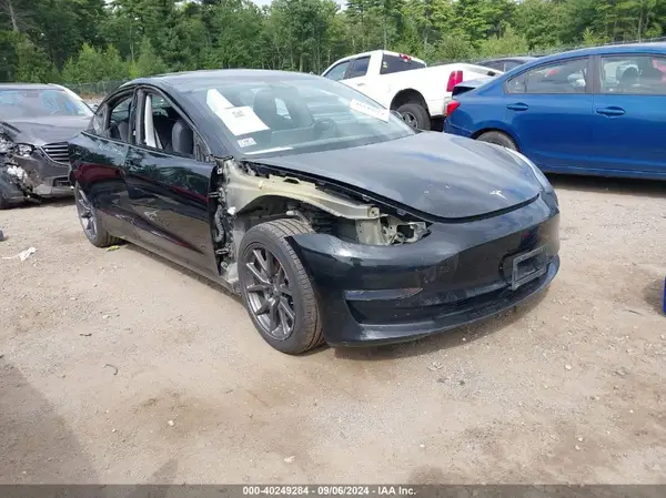 5YJ3E1EB5JF103349 2018 TESLA MODEL 3 - Image 1