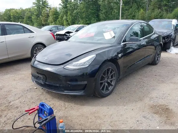 5YJ3E1EB5JF103349 2018 TESLA MODEL 3 - Image 2