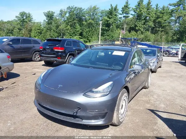 5YJ3E1EB5JF103691 2018 TESLA MODEL 3 - Image 2