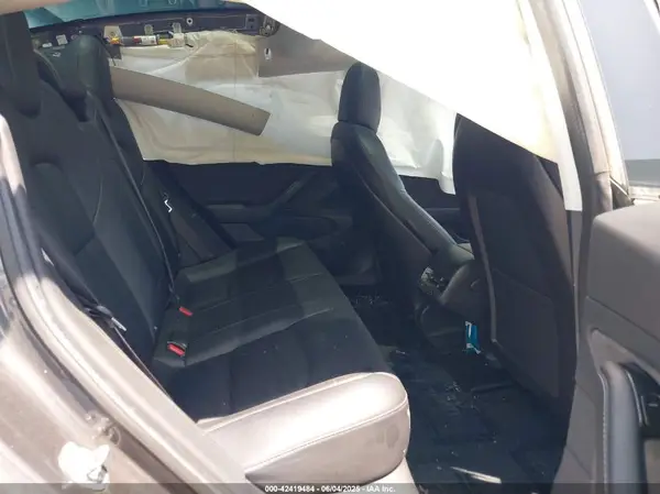 5YJ3E1EB5JF104159 2018 TESLA MODEL 3 - Image 8