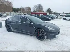 5YJ3E1EB5JF108101 2018 TESLA MODEL 3