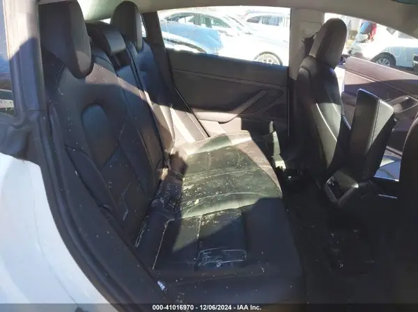 5YJ3E1EB5JF108633 2018 TESLA MODEL 3 - Image 8