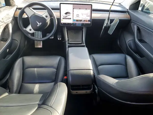 5YJ3E1EB5JF111600 2018 TESLA MODEL 3 - Image 8