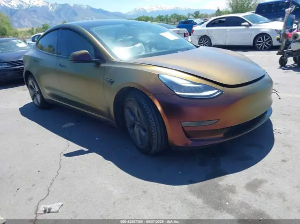 5YJ3E1EB5JF112603 2018 TESLA MODEL 3 - Image 1