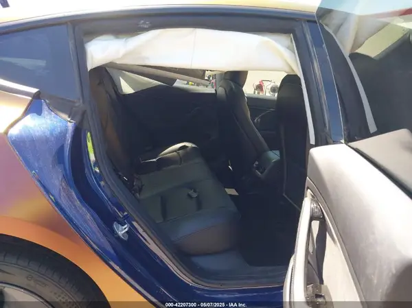 5YJ3E1EB5JF112603 2018 TESLA MODEL 3 - Image 8