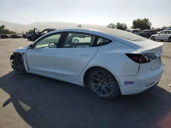5YJ3E1EB5JF112911 2018 TESLA MODEL 3 - Image 2